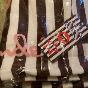 NWT Craig & Karl X Henri Bendel Beach Towel